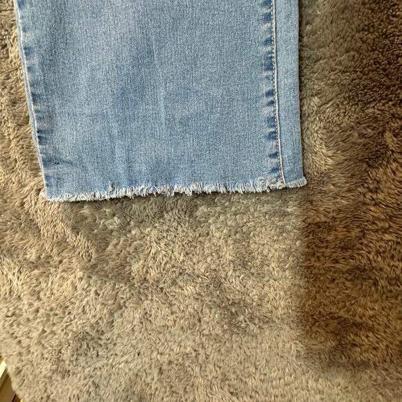 NWT Levi's High Rise Bootcut 725 Jeans Raw Hem Light Wash Women's Size 16 16W - Picture 8 of 12